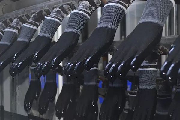 Защо много сервизи избират ръкавици с покритие